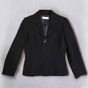 Tahari Authur S. Levine Black Zip Jacket - Size 10